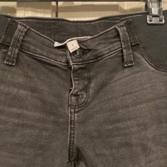 Isabel maternity jeans by ingrid and Isabel - Picture 3 of 4